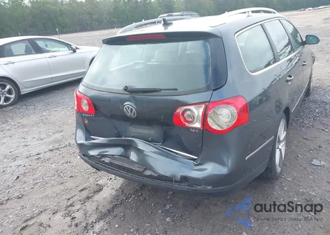 2010 Volkswagen Passat Komfort from USA, damaged, VIN WVWXK7AN3AE163547